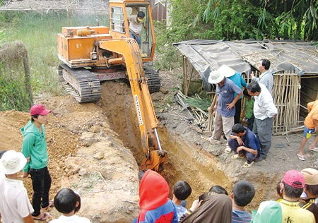 Tìm kiếm hài cốt liệt sĩ: Thời gian không chờ đợi